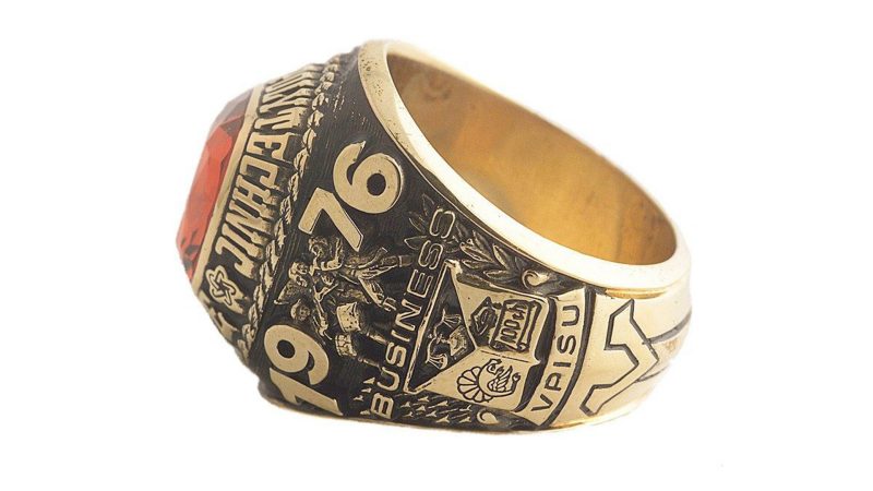 The 1976 class ring