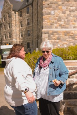 Open houses and dinner at the Holtzman Alumni Center