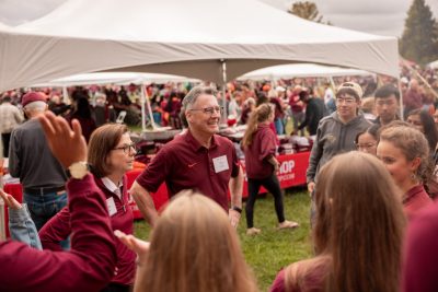 President Tim Sands and Stamp Scholars, Alumni Tailgate Hoco 2023